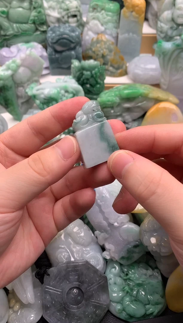 吊坠(不含链)未镶嵌翡翠1