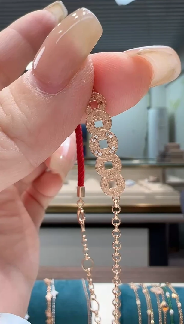 【闪购商品】钻石手链18K金镶嵌镶钻铜钱红绳手链K红