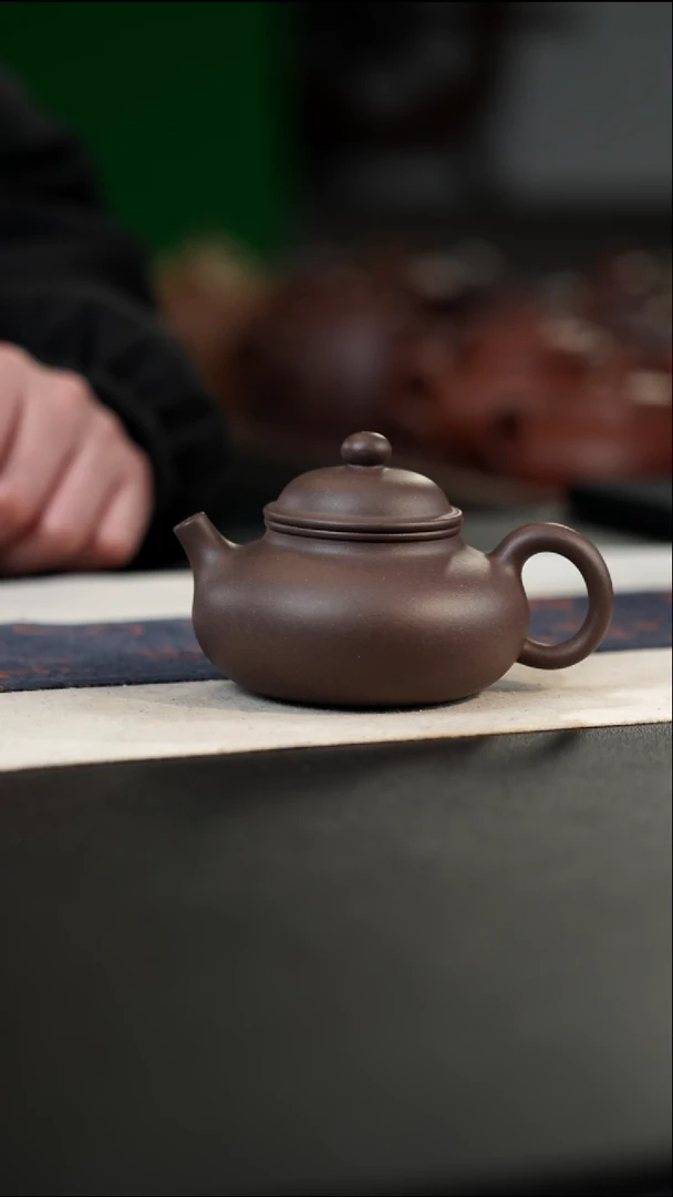 特紫泥容天，180cc