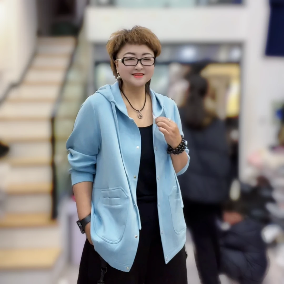灵璧胖衣秀服《毛毛推荐》春季时尚8376大码休闲个性连帽上衣