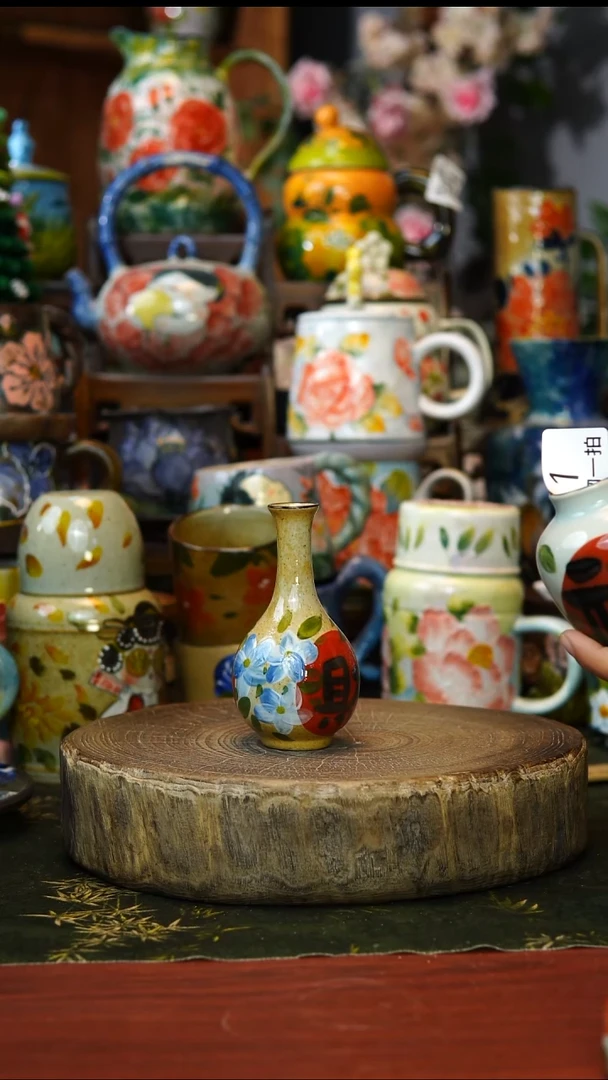 花瓶2景德镇手工釉下彩陶瓷