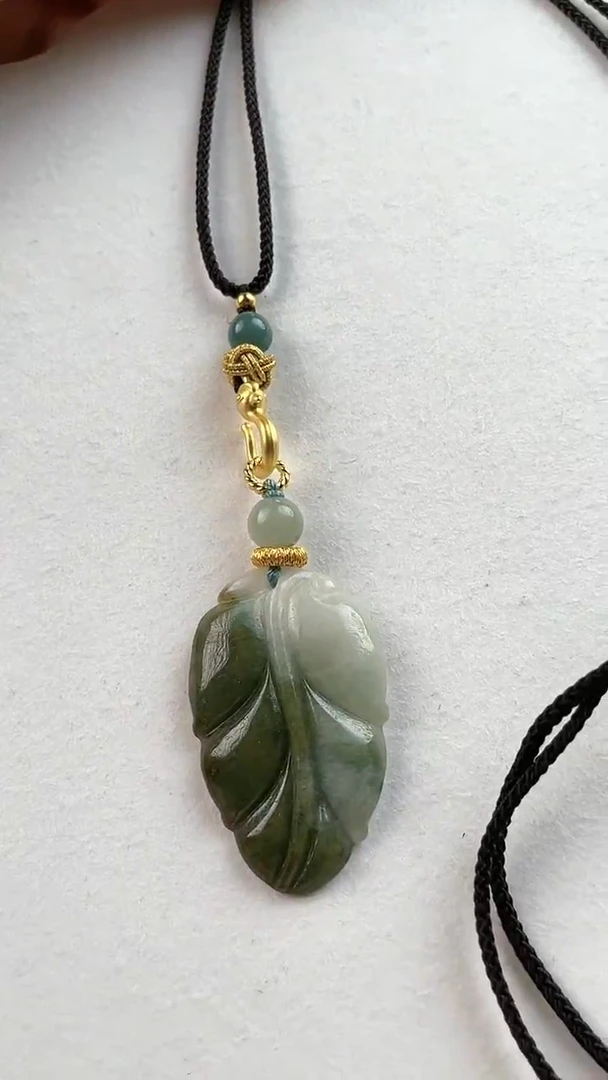 【闪购商品】翡翠颈饰未镶嵌赠链,部分宝贝微瑕主播介绍为准