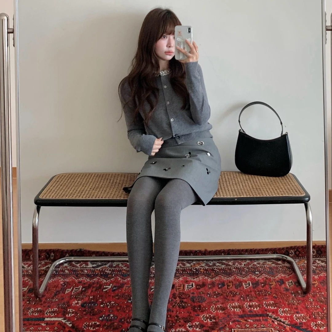 时尚百搭新款套装爆款洋气休闲百搭针织开衫性感辣妹外穿半身裙女