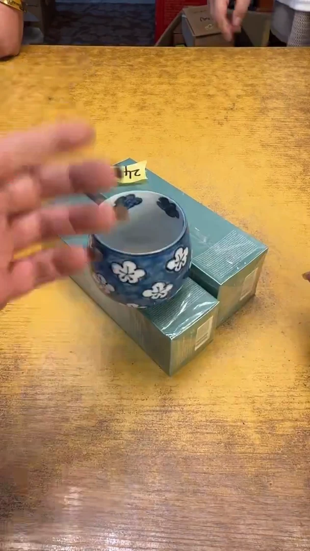 瓷器瓷器瑕疵破破243澳水乳一对