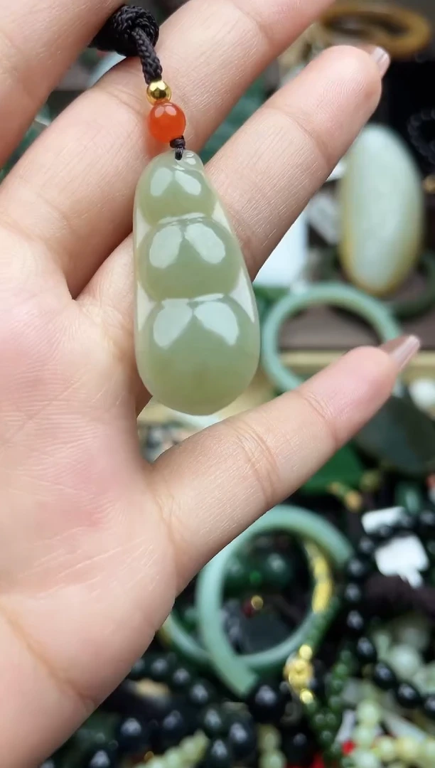 颈饰未镶嵌和田玉未镶嵌和田玉吊坠多样性拍一发一