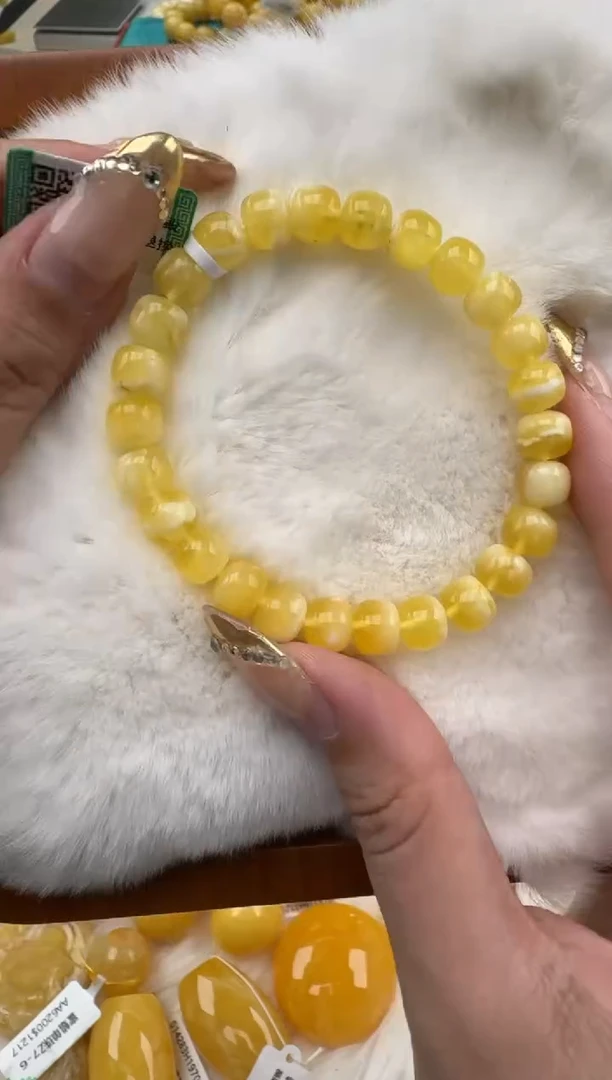 裸石琥珀未镶嵌XD753