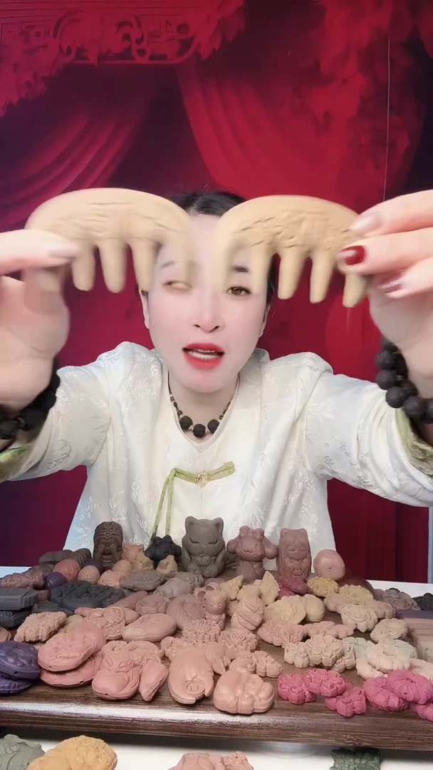 【闪购商品】泥塑瑕疵桂花梳子1个