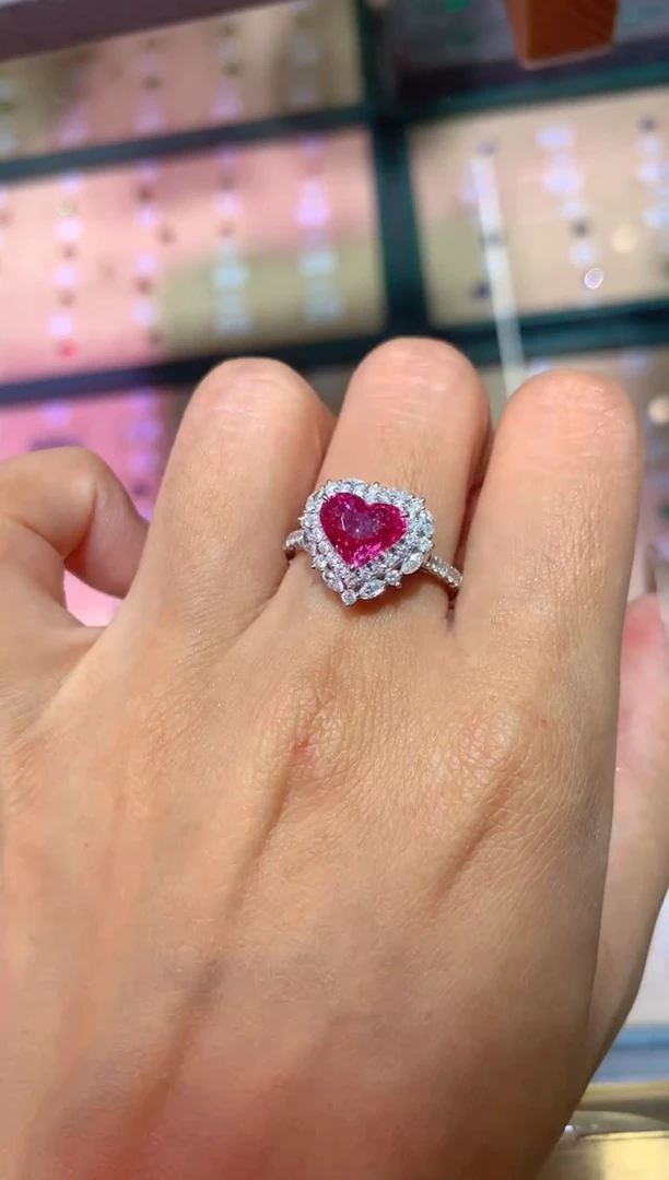 彩色蓝宝石戒指18K金镶嵌2.01ct