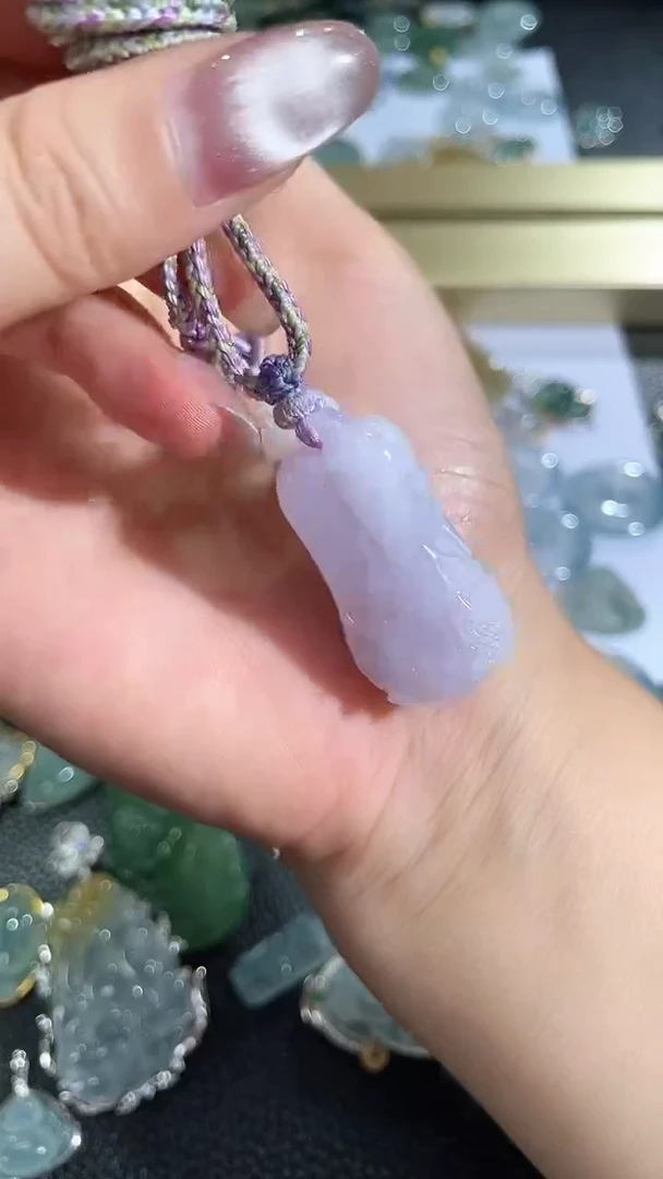 颈饰未镶嵌翡翠2026123001