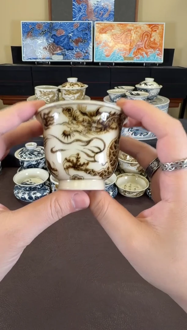 釉里金铠甲龙金钟杯
