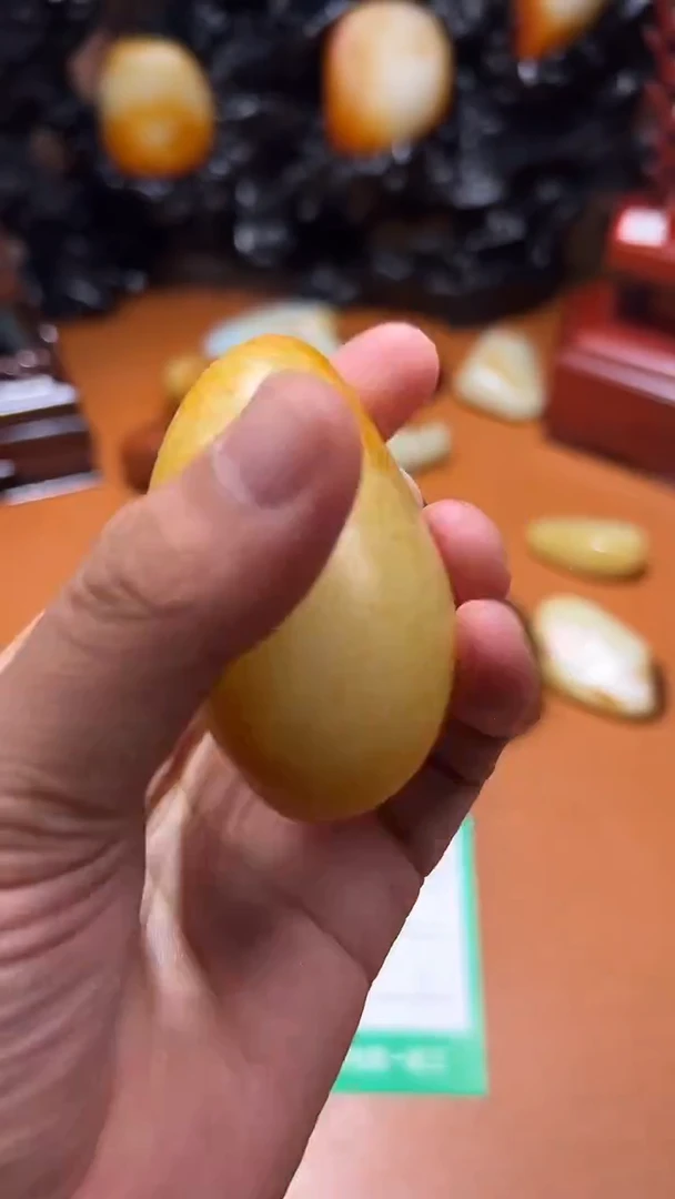 未镶嵌和田玉把件发***。和田玉