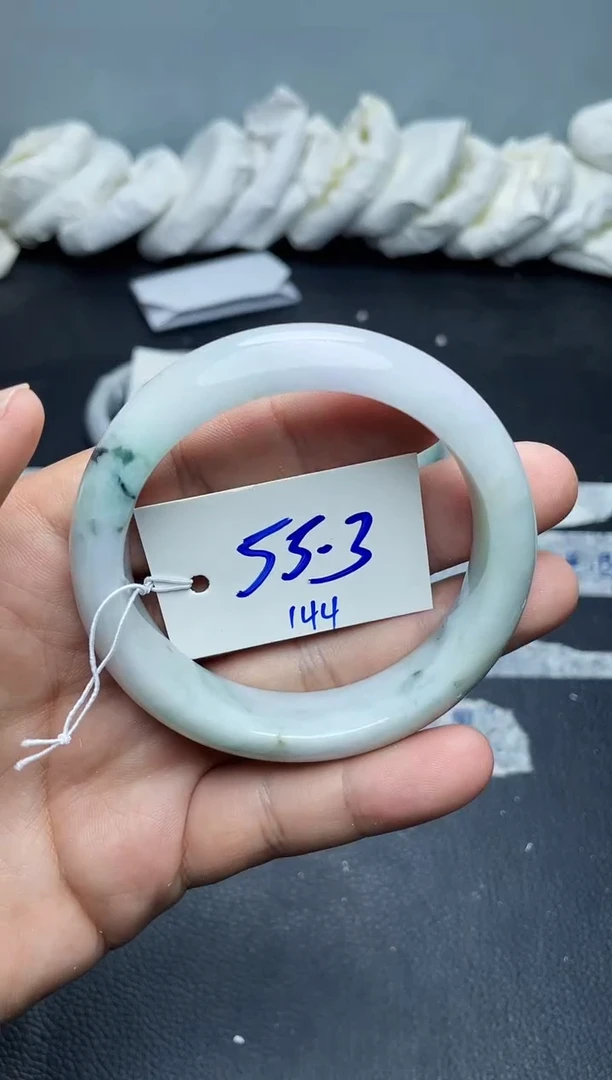 未镶嵌手镯翡翠144