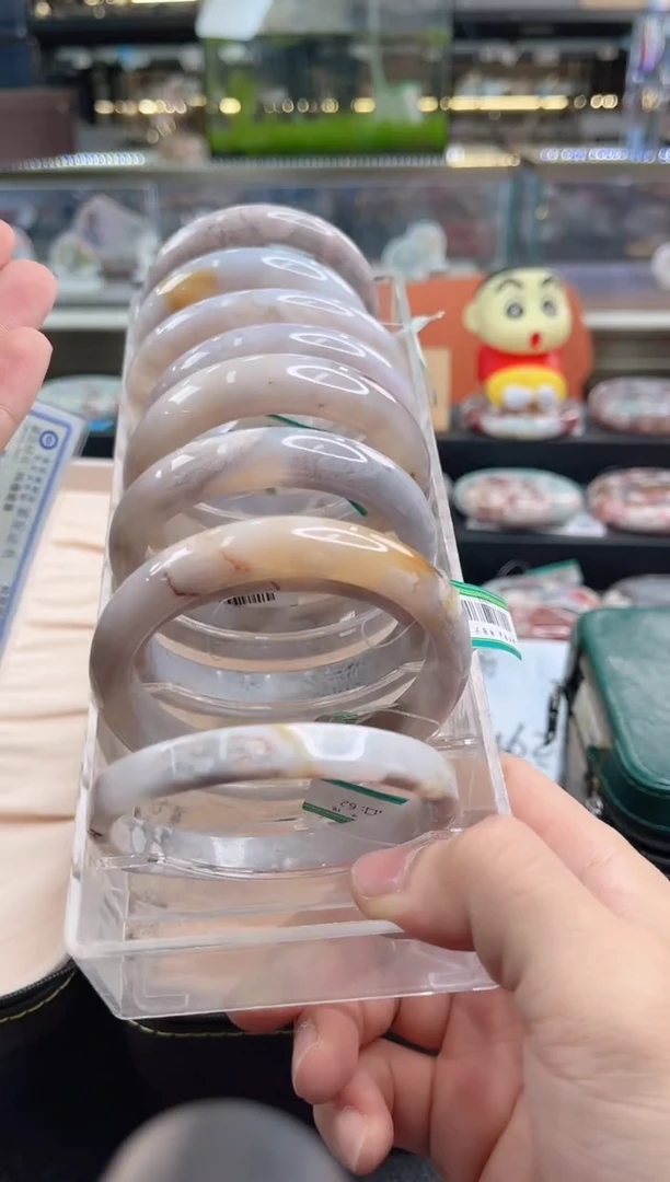 未镶嵌手镯石英质玉尘*丷圈口（赠品镯心）