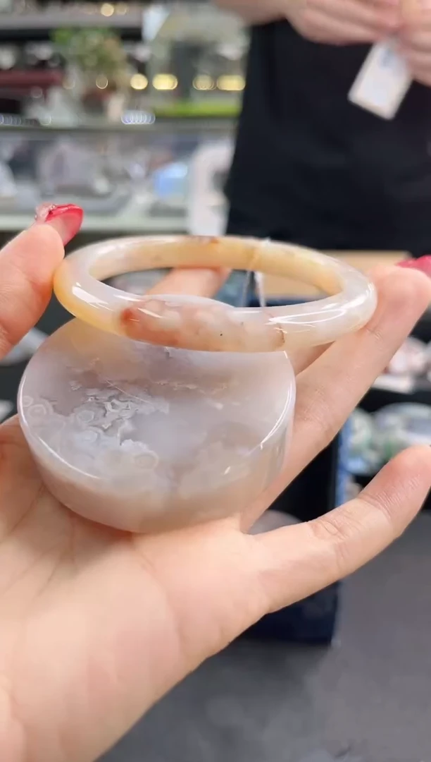 未镶嵌手镯石英质玉62圈口（不退不换）1911440