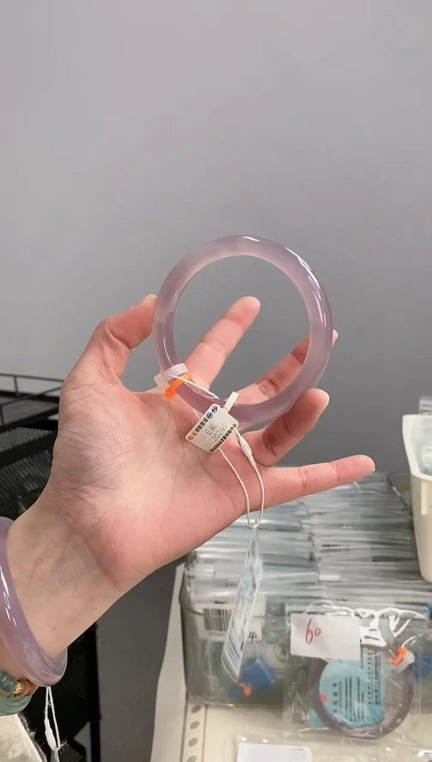 【闪购商品】玛瑙/玉髓手镯合金66圈