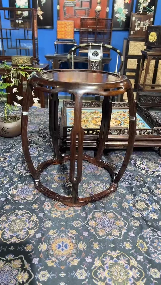 红酸枝木类成套家具圆鼓