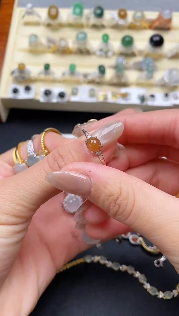 【闪购商品】翡翠戒指银S925镶嵌缅甸天然A货翡翠111  8-5