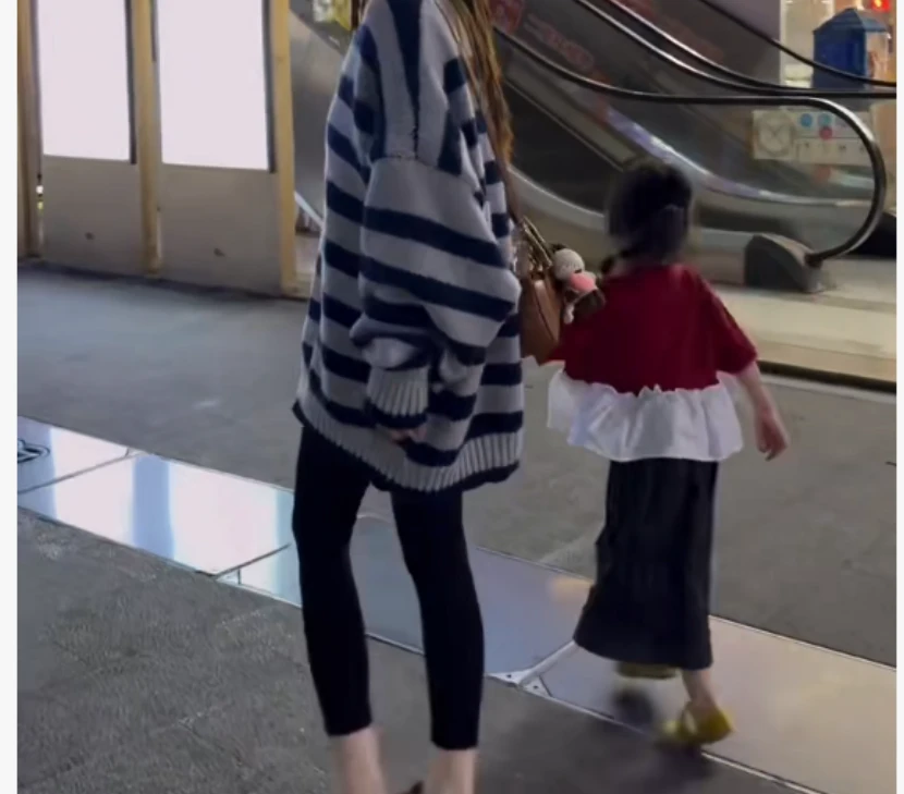 2025早秋时尚潮流百搭精品女装珍YA181922