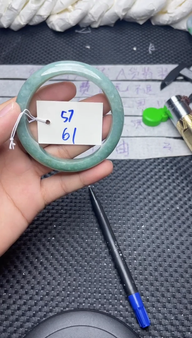 未镶嵌手镯翡翠61