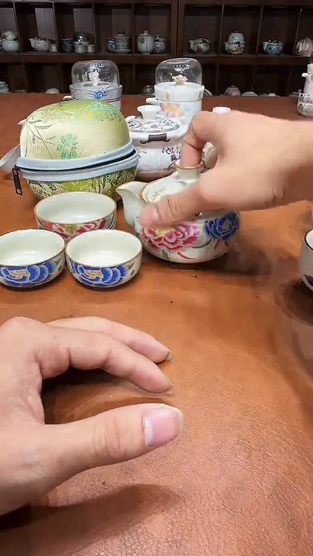 金牡丹微瑕高雅艺术瓷简单清