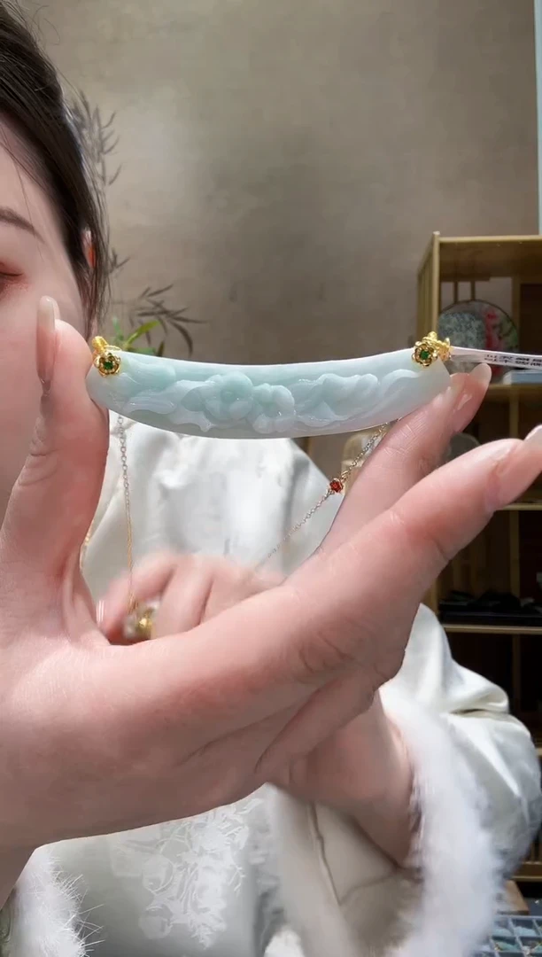 【闪购商品】翡翠颈饰未镶嵌吊坠