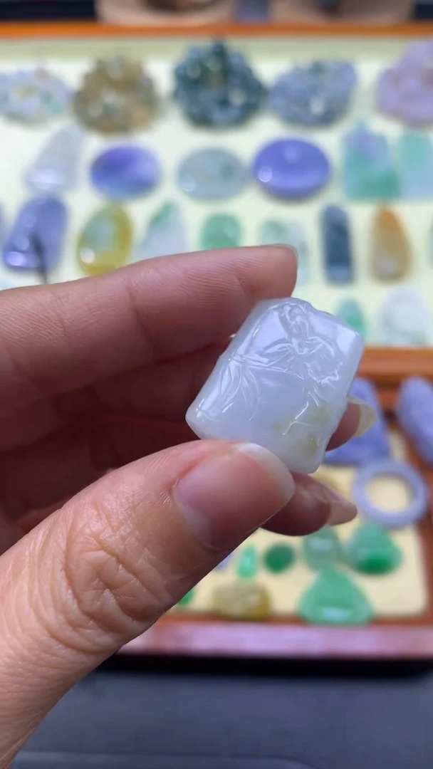 【闪购商品】定制翡翠未镶嵌翡翠