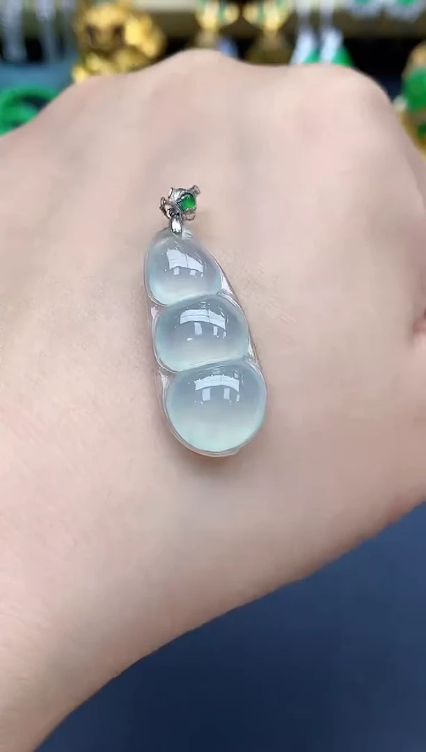 颈饰18K金镶嵌翡翠302-春日珠宝