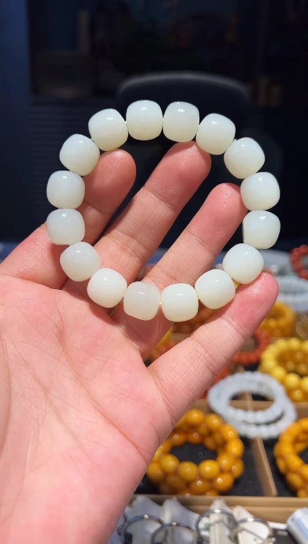 未镶嵌手串和田玉14+