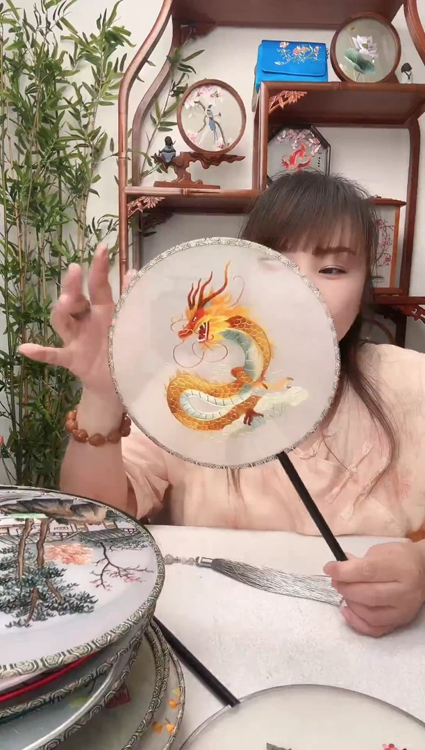 刺绣团扇苏绣绣花双面