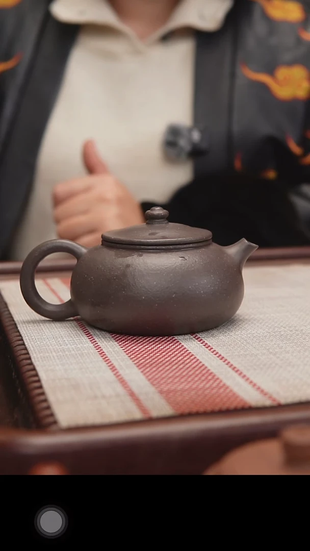 茶壶紫砂似**年微瑕天青寒江180cc不退不换