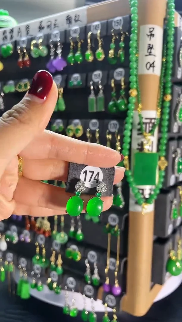 【闪购商品】翡翠耳饰银S925镶嵌174..