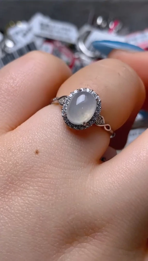 银S925镶嵌戒指翡翠百内无证书