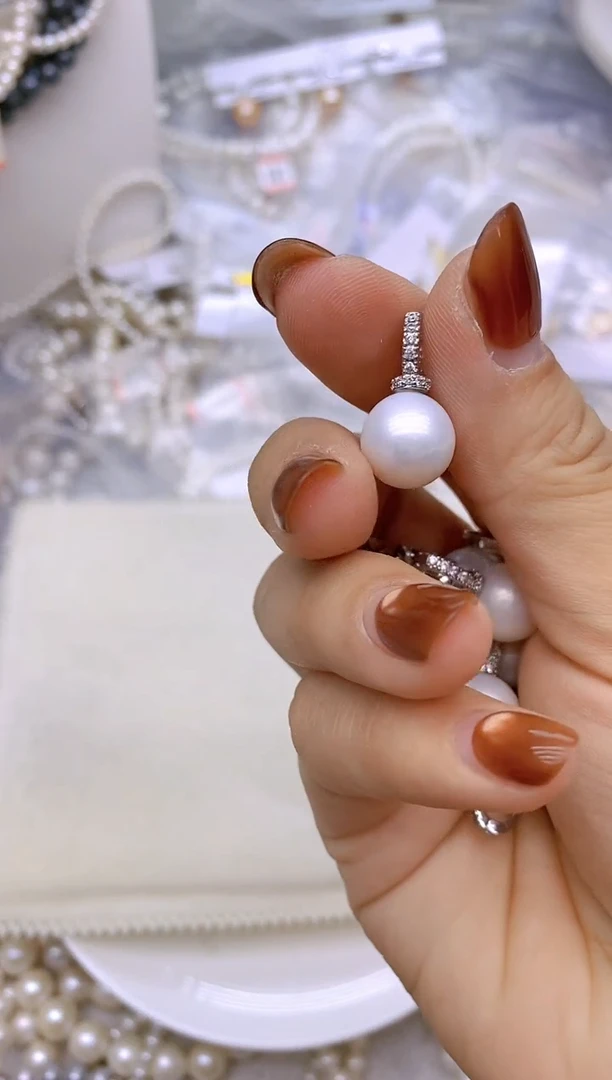 未镶嵌1淡水珍珠吊坠