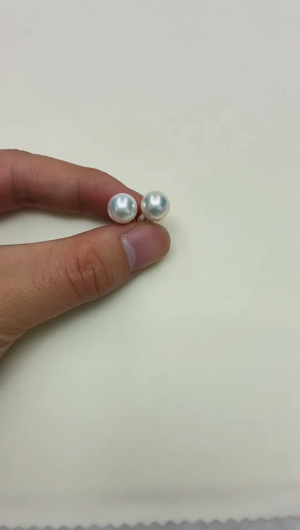 铂Pt900镶嵌DA淡水珍珠耳钉 y1243