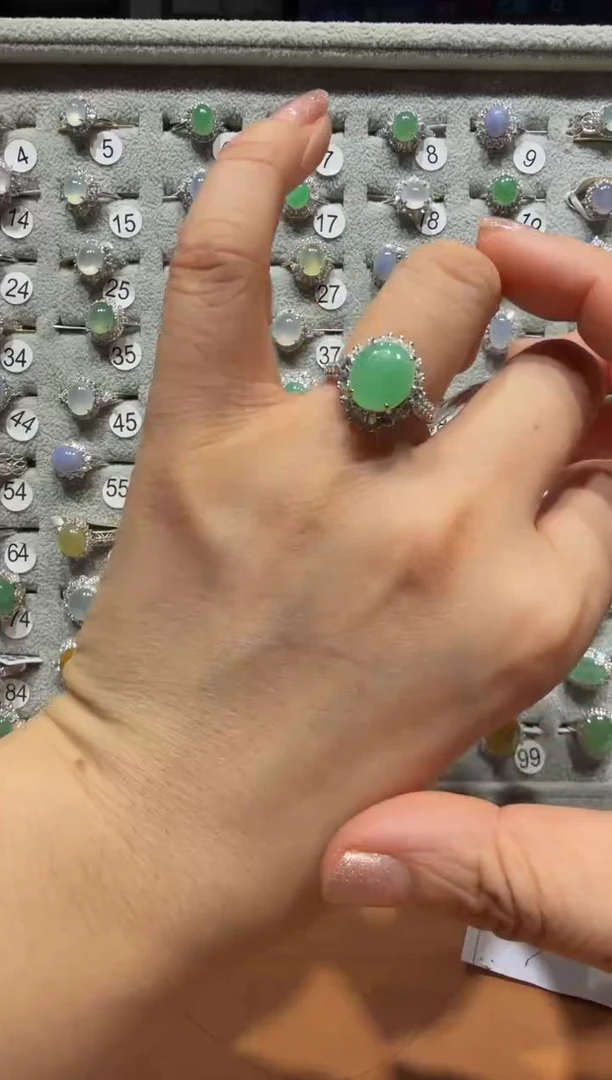 银S925镶嵌戒指翡翠925银镶缅甸A货翡翠戒指