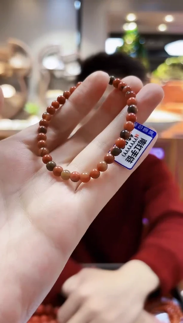 颈饰未镶嵌南红玛瑙手链