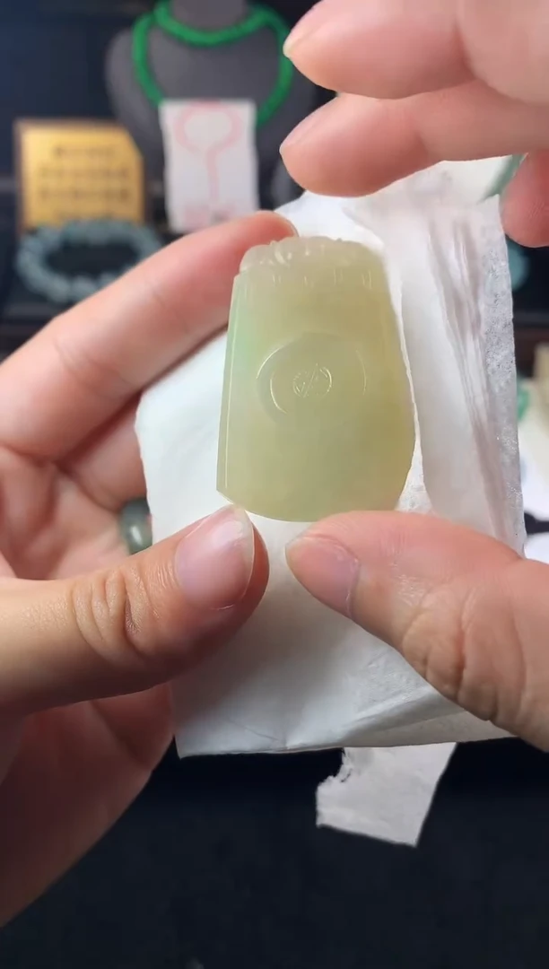 未镶嵌定制翡翠毛货不退不换