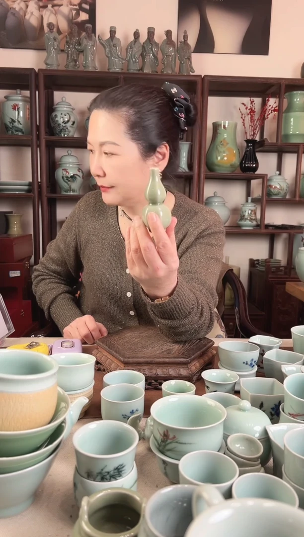 青瓷 豆青釉 小小葫芦瓶