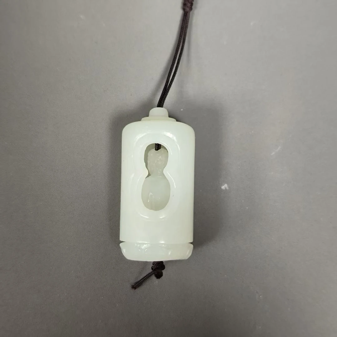 清代和田玉佛龛 挂件