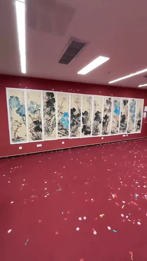 国画荷花十二条屏