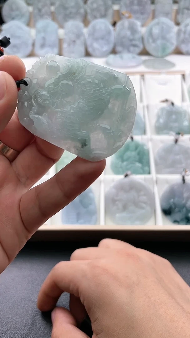 翡翠未镶嵌颈饰..../6/18/ 266