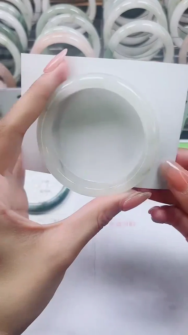 【闪购商品】石英质玉手镯未镶嵌A288-53/54