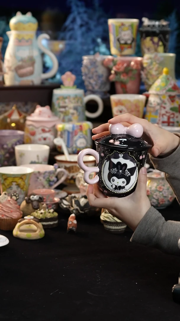 摆件陶景德镇釉下彩手绘设计师款陶瓷