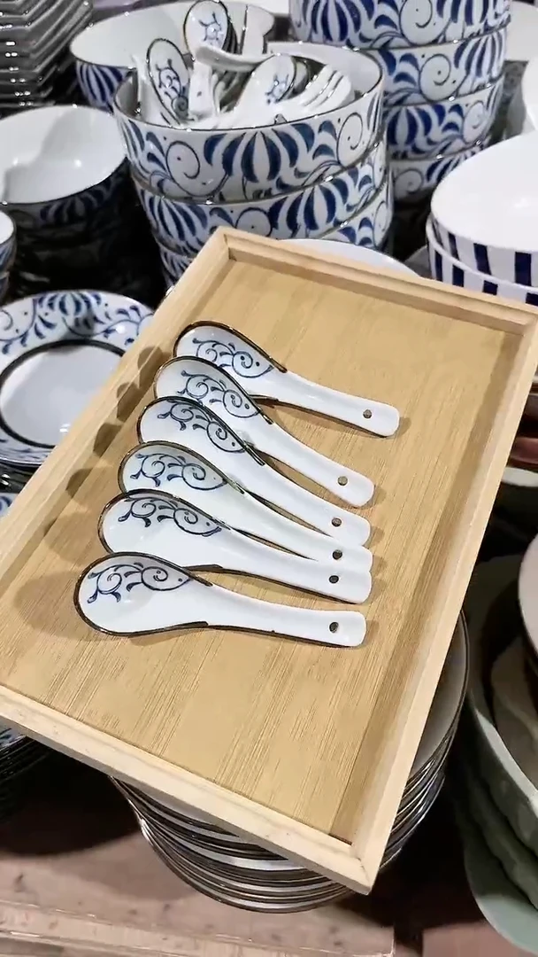 【闪购商品】瓷片6个勺子微瑕 凑满20元包邮