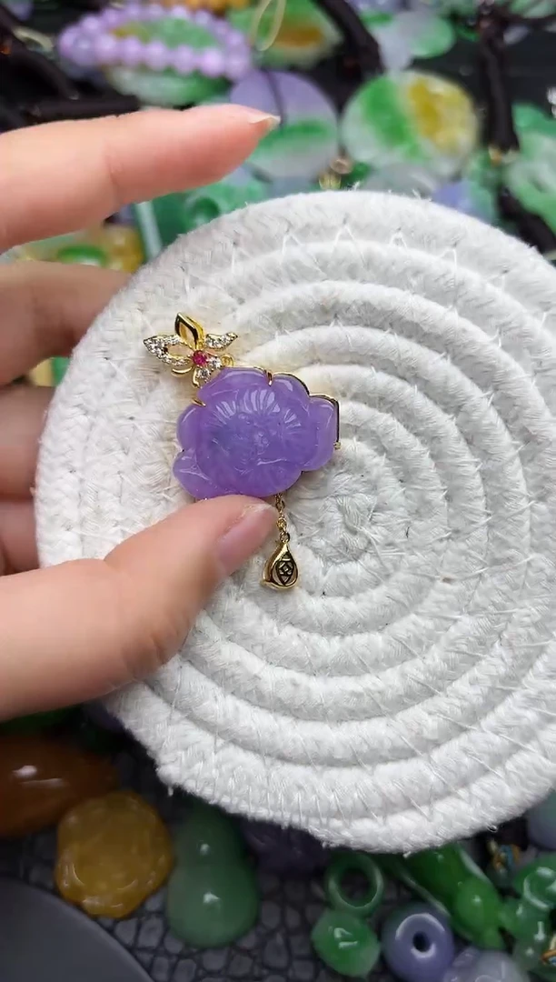 颈饰未镶嵌翡翠缅甸翡翠吊坠