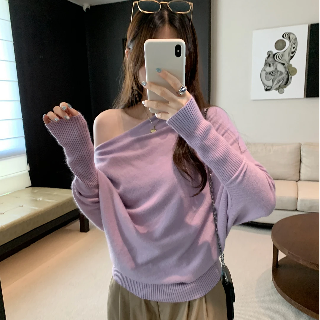 慵懒高级感斜肩针织衫女2025秋季新款气质温柔宽松显瘦百搭小上衣