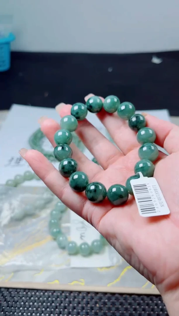 未镶嵌定制翡翠翡翠