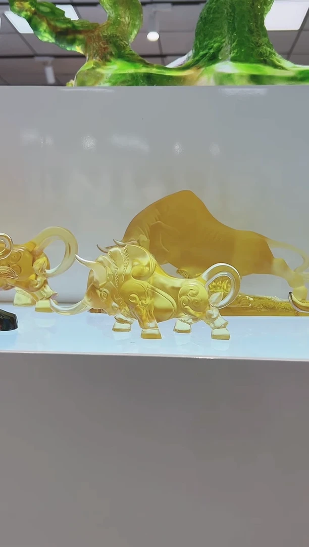 手工艺品琉璃古法琉璃牛气冲天