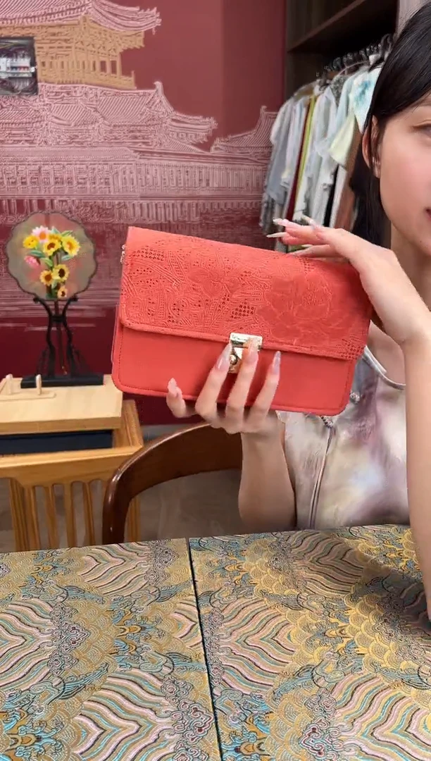 刺绣非遗唐锦包包