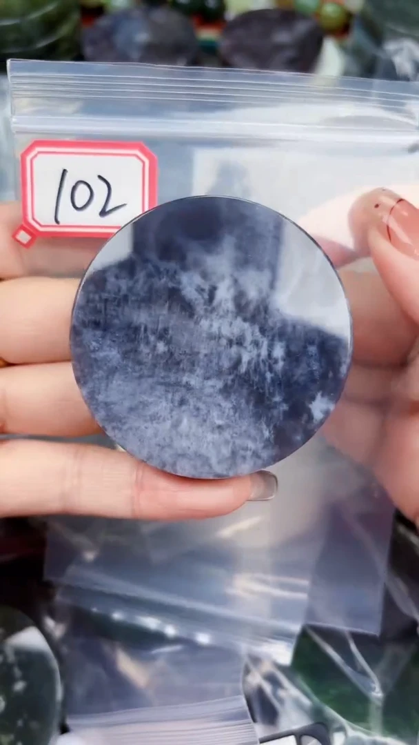 颈饰未镶嵌和田玉和田玉